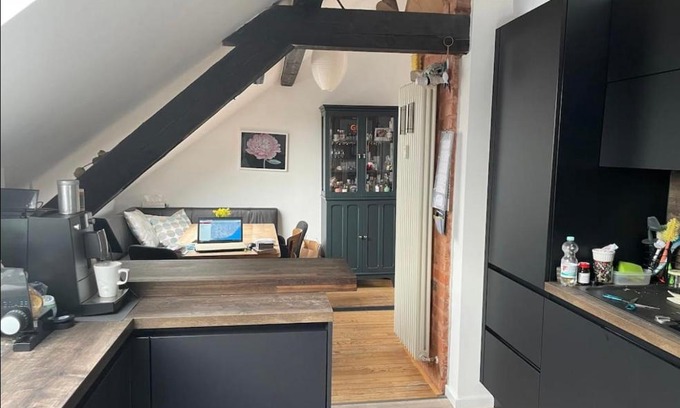 Waldmohr Apartment | Helle Dachwohnung mit Dachterasse