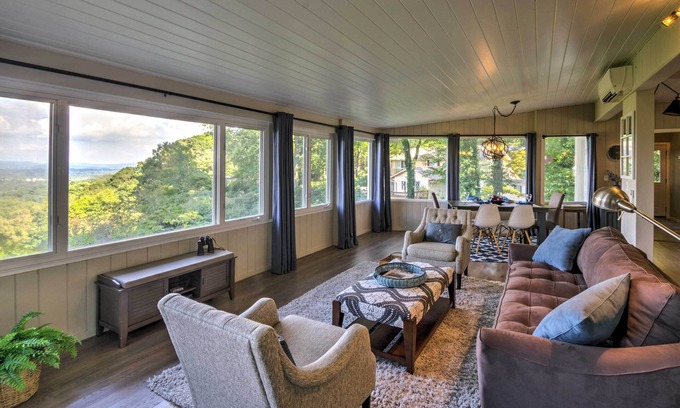 Laurel Park House | Hendersonville Home w/Views - 3 Mi to Downtown!