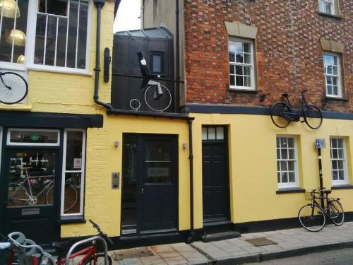 Oxford City Centre House | Henry's