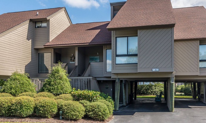 Litchfield by the Sea Condo | Heron Marsh 62 Beautiful unit in Litchfield by the Sea