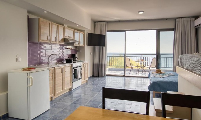Limenas Chersonisou Apartment | Hersonissos Harbour View