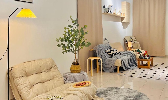 Kluang House | HeyMuji Projector-Netflix-Darts-Near Lotus