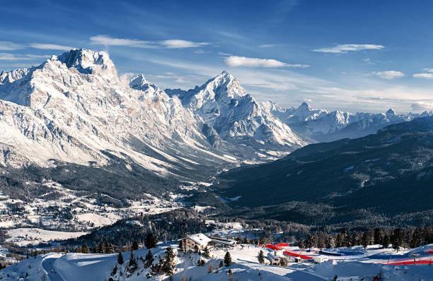 Cortina d'Ampezzo Historic Centre Bed & Breakfast | HG Cortina Luxury Home