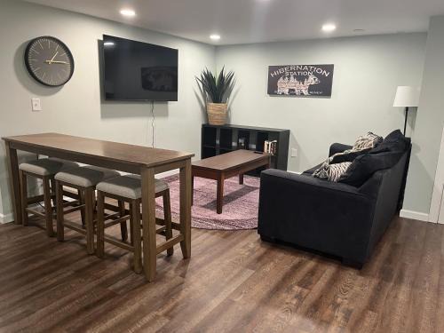 Winston - Salem Apartment | Hibernation Station - No Cave Required