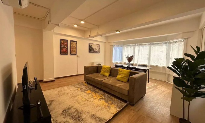 Pom Prap Apartment | Hidden Gems in China town, 2BRnn