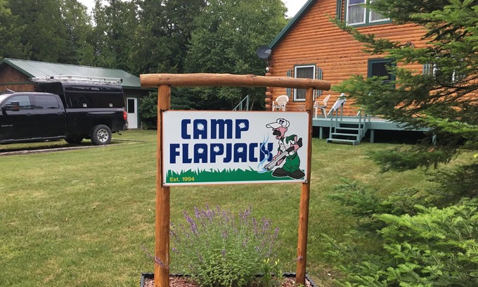 Gulliver Cabin | Hidden Gem in Wilderness of The Upper Peninsula of Michigan (Camp Flapjack)