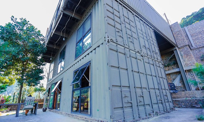 Soc Son House | Hidden gem of Hanoi- container house by the lake
