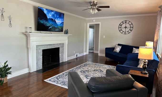 High Point House | Hidden Hideaway High Point (Blue Bungalow)