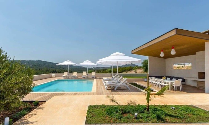 Zastrazisce Villa | Hidden Serene Villa in the Beautiful Island of Hvar