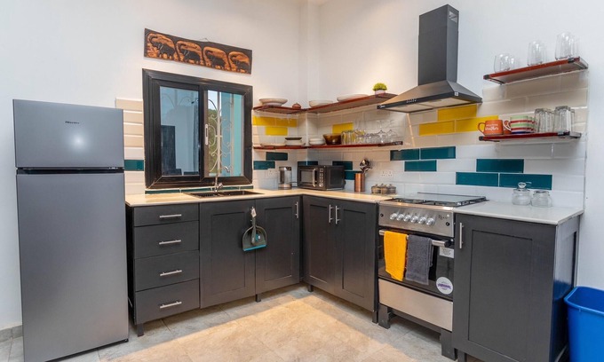 West Coast Division Apartment | Hideaway Apartment in enchanting Brufut Wullinkama with AC, WiFi, Pool, Balcony