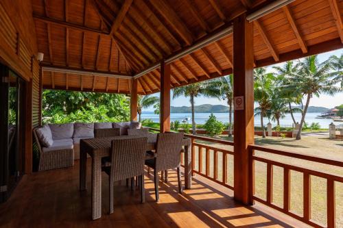 Praslin Island Apartment | HideAway
