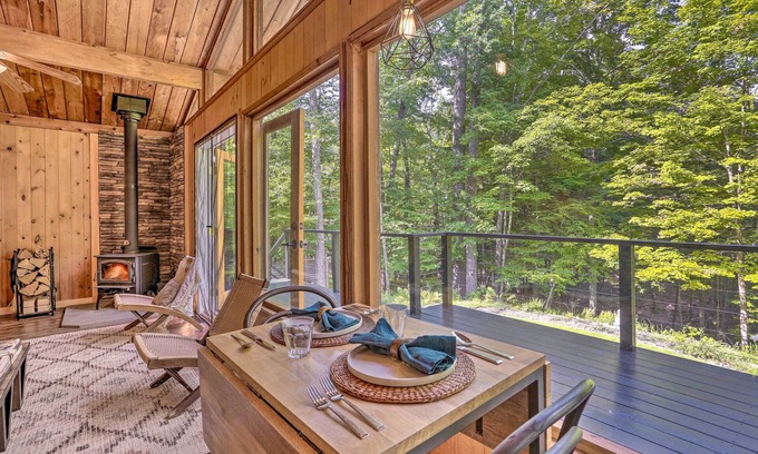 High Falls Cottage | High Falls Restorative Cabin in the Woods!