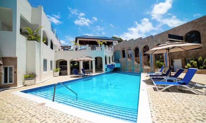 West End Villa | High Life Resort & Spa nEntire Villa