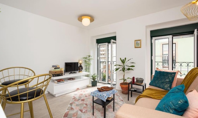 Santa Engracia Apartment | High on Lisbon