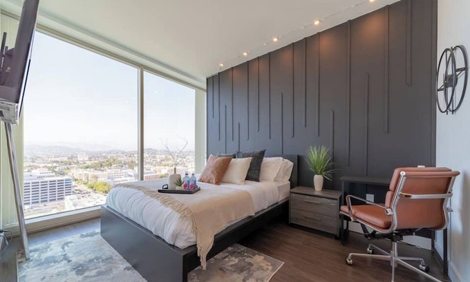 Wilshire Apartment | High Rise Viewpoint 1 Bd Apt in Koreatown/Downtown