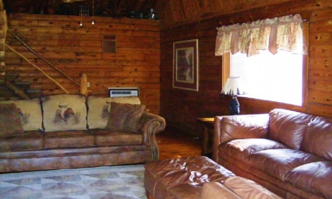 Mount Ida Cabin | High Shoals Cabins, Cabin 4. Two miles from Lake Ouachita access
