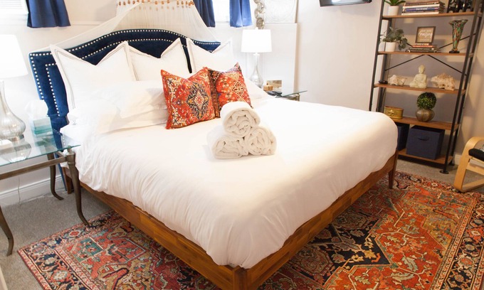 Bonnycastle Apartment | Highlands Zen Oasis Cherokee Parkside-KING Suite, Plush, Private, UltraCozy