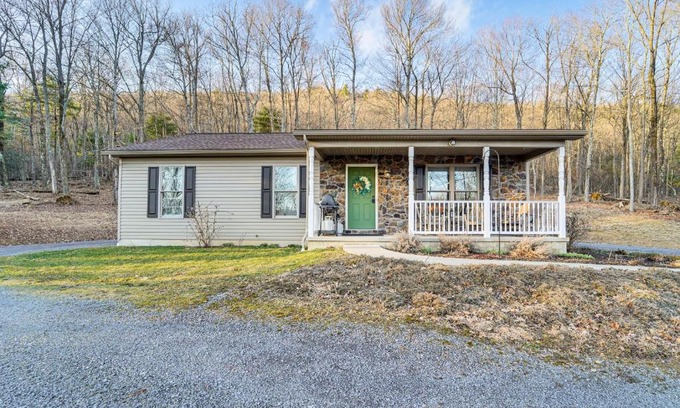 Woodward House | Hike, Fish and Unwind Home with Fire Pit in Woodward!