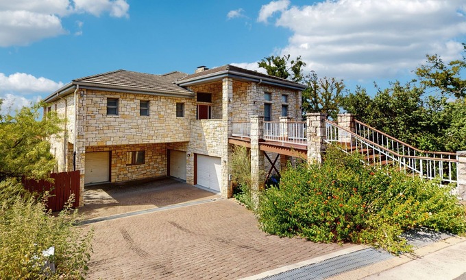 Horseshoe Bay House | Hill Country home with pool table & two terraces - dog-friendly