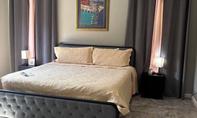 Norman Bed & Breakfast | Hillside at Whispering Pines