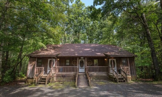 Springmaid Mountain Apartment | Hillside Triplex Main