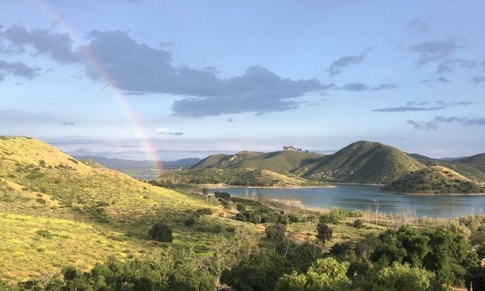Del Dios Cabin | Hilltop cabin with panoramic lake & mountain views