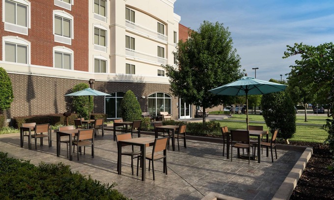 Grapevine Hotel | Hilton Garden Inn DFW North Grapevine