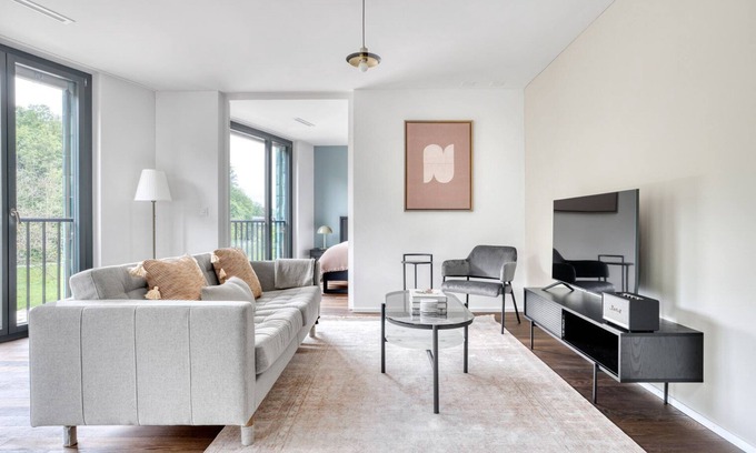 Wollishofen Apartment | Hip Wollishofen 2.5 Room w/W/D & Storage, near Market, by Blueground