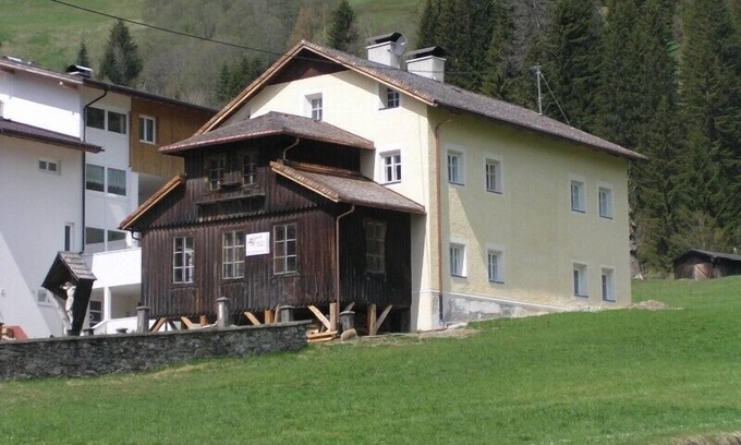 Untertilliach House | Historic, completely renovated former rectory with sophisticated equipment