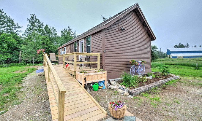 Cherryfield Cottage | Historic Cottage on Horse Farm: FirePit & BBQ