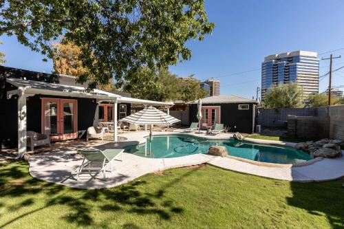 Encanto House | Historic Gem with Pool in the heart of Downtown