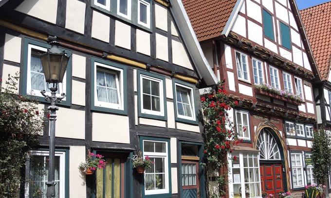 Rinteln Condo | Historic half-timbered house from 1571, quiet living despite the center, pets allowed