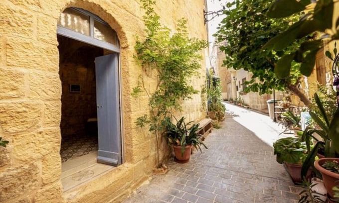 Victoria Apartment | Historic Hideaway: 900-Year-Old Converted Studio