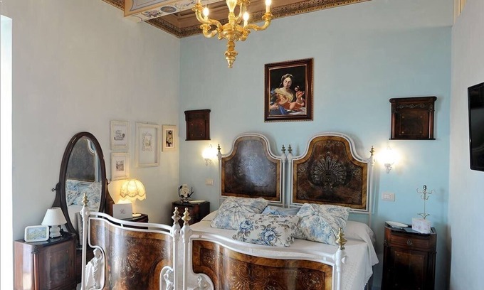 Soriano nel Cimino Apartment | Historic house with a view in Soriano nel Cimino