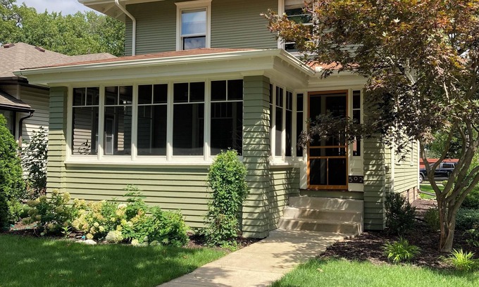 Mishawaka House | Historic Home - 15 minutes from ND/SMC