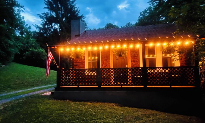Asheville Cabin | Historic late 1800's cabin with all of the modern accommodations