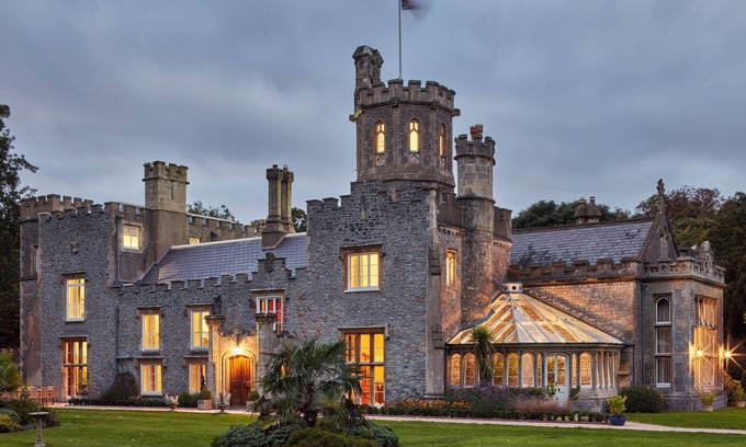 Uphill Other | Historic Manor House with extensive grounds in quiet village, 5 mins to beach!