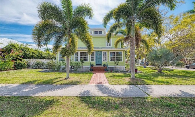 Punta Gorda House | Historic Punta Gorda house with private heated pool sleeps 2-13