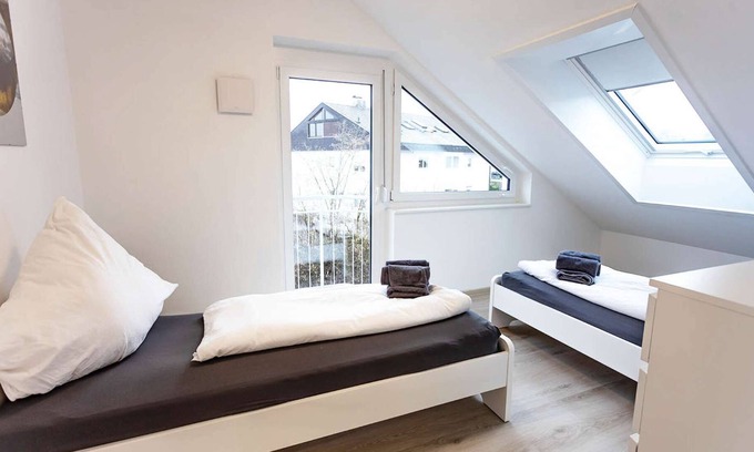 Busingen am Hochrhein Apartment | HÖ01 large apartment with dryer and washing machine