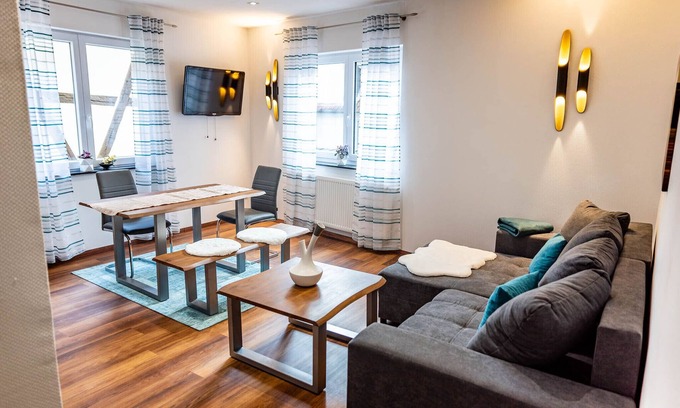 Moeckmuehl Apartment | Hochwertig Eingerichtete Wohnung Inmitten der Historischen Altstadt Möckmühl