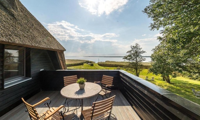 Ostseebad Wustrow Apartment | Hof Zeesenblick 04