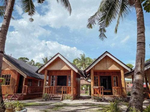 Cangmunag Resort | Hola Beach Resort