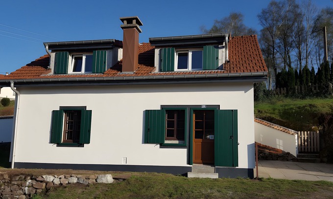 Saint-Maurice-sur-Moselle House | Holiday Home 'Maurice' with Mountain View, Private Terrace and Private Garden