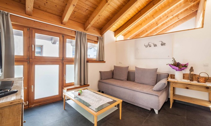 Burgusio Apartment | Holiday Accommodation "Ferienwohnung Burgeis" with balcony and Mountain View