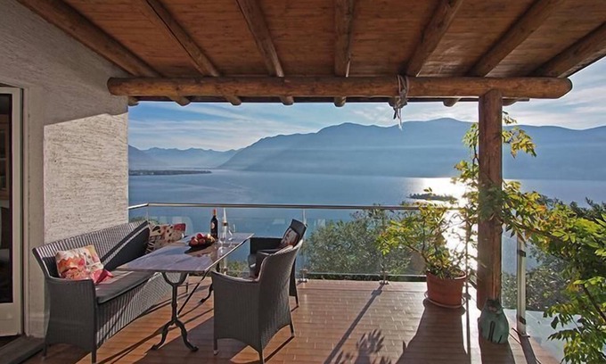 Porto Ronco Apartment | Holiday apartment Ronco sopra Ascona for 1 - 2 persons with 1 bedroom - Holiday apartment