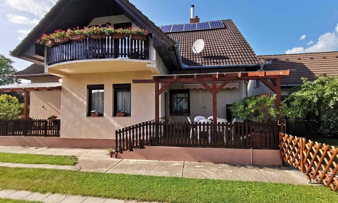 Balatonkeresztur Apartment | Holiday apartment with air conditioning and Internet