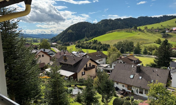 Oberharmersbach Apartment | Holiday Apartment Waldrose with Mountain View, Private Terrace and Wi-Fi