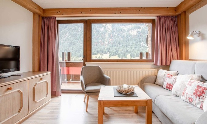 Graen Apartment | holiday apartment/apt. for 6 guests with 55m² in Grän (166417)