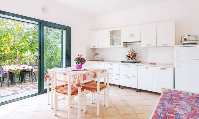 Porto Ottiolu Apartment | Holiday Apartment "Bilocale Spiaggia Porto Ottiolu" With Terrace