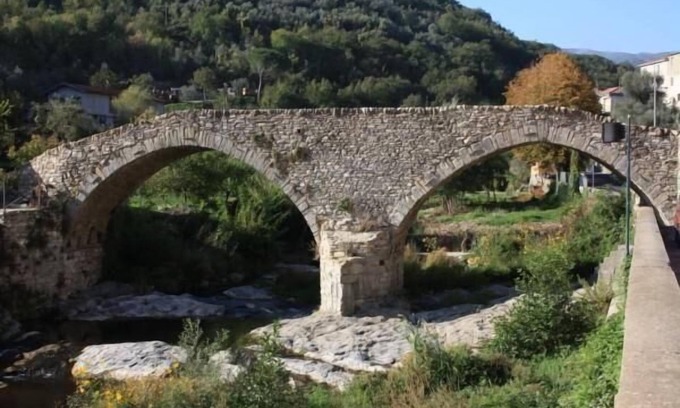 Borgomaro House | Holiday apartment Borgomaro for 1 - 4 persons with 2 bedrooms - Holiday house